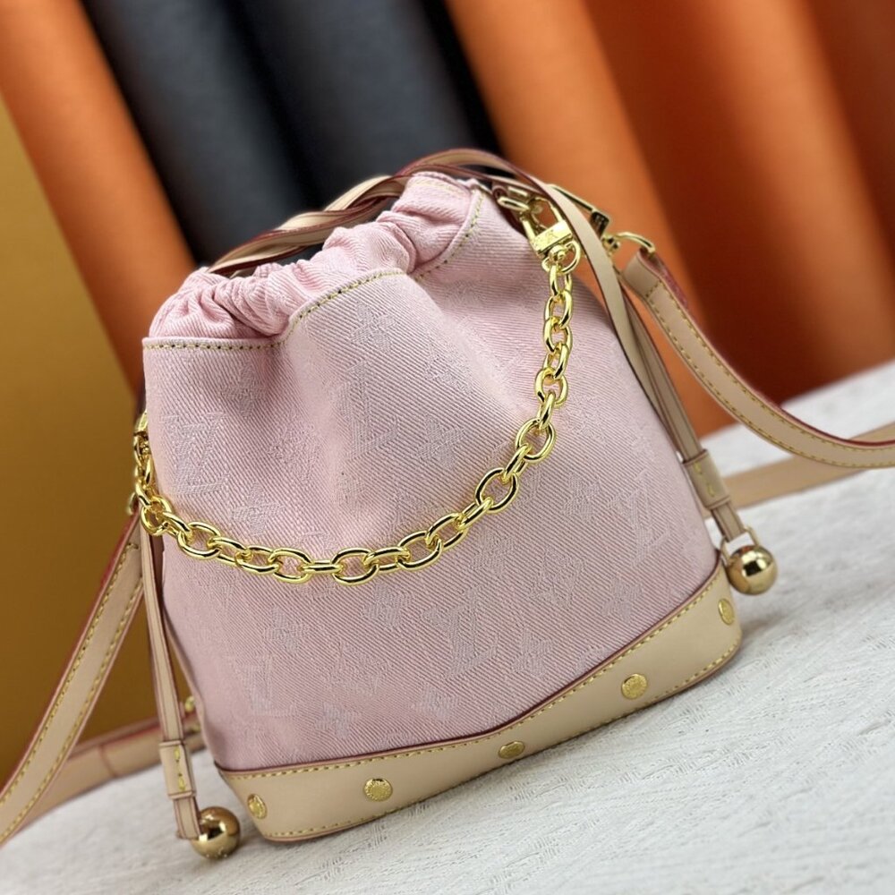 Louis Vuitton Handheld Bags, Chain Bags